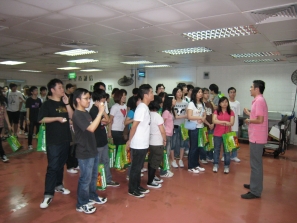 香港專業教育學院柴灣分校學生到蔬菜營處參觀